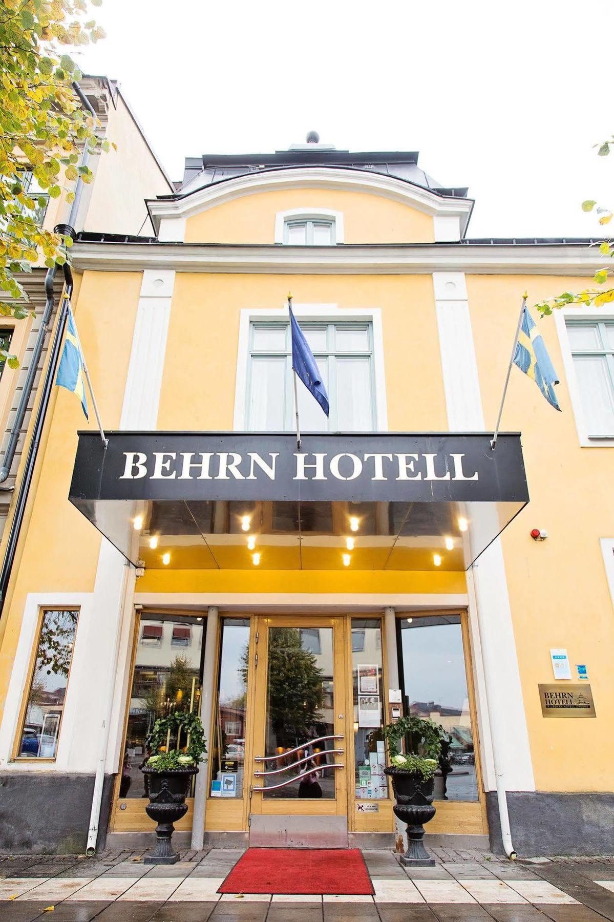Behrn Hotell エレブルー エクステリア 写真